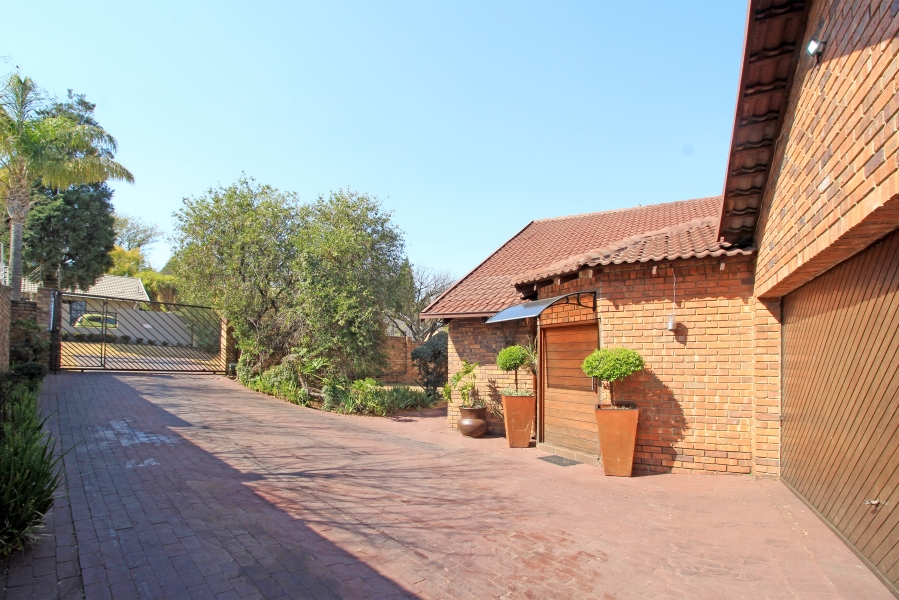 3 Bedroom Property for Sale in Vorna Valley Gauteng