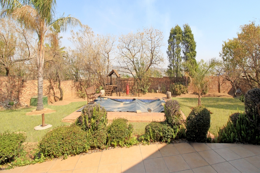 3 Bedroom Property for Sale in Vorna Valley Gauteng