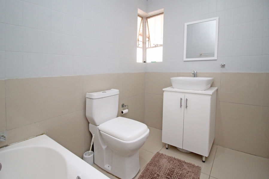 3 Bedroom Property for Sale in Vorna Valley Gauteng