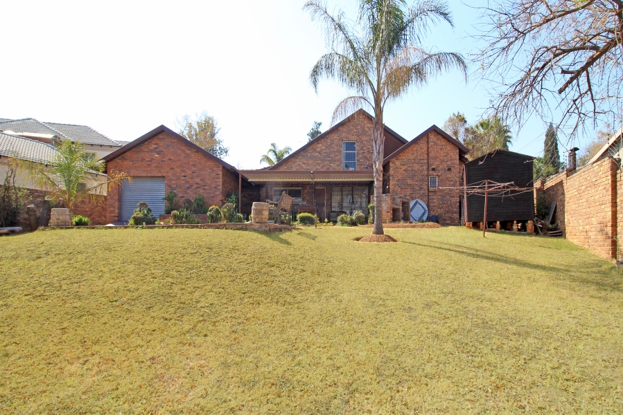 3 Bedroom Property for Sale in Vorna Valley Gauteng