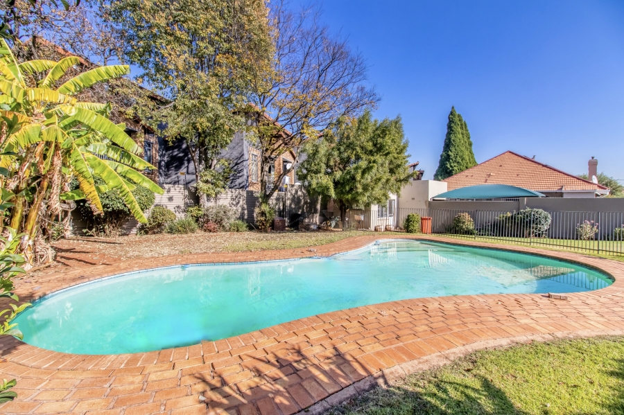 3 Bedroom Property for Sale in Linden Gauteng