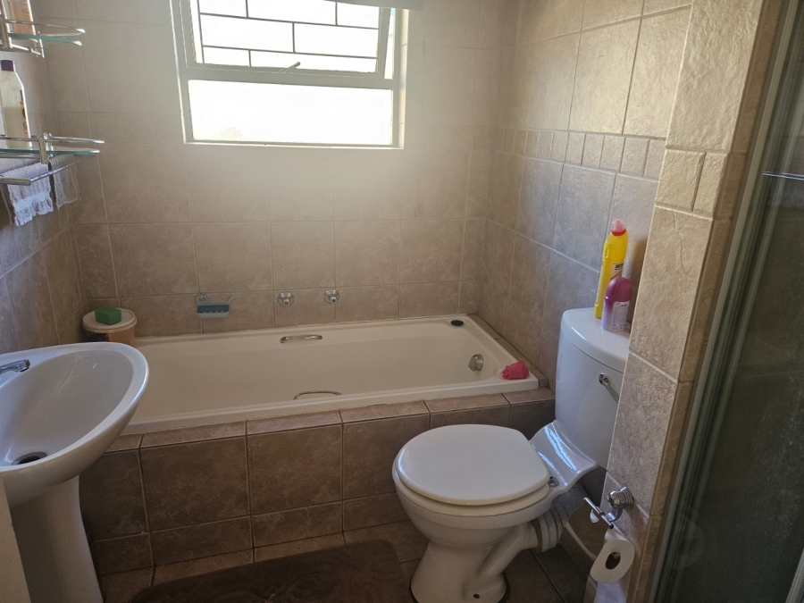 4 Bedroom Property for Sale in Terenure Gauteng