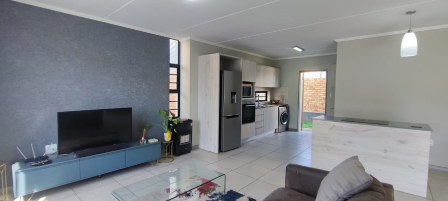 3 Bedroom Property for Sale in Amberfield Gauteng