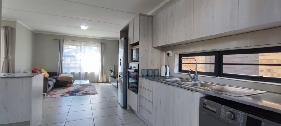 3 Bedroom Property for Sale in Amberfield Gauteng