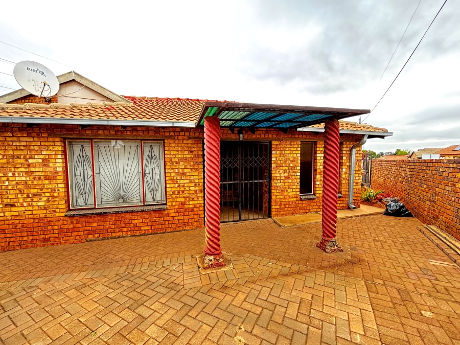 3 Bedroom Property for Sale in Hospital View Gauteng