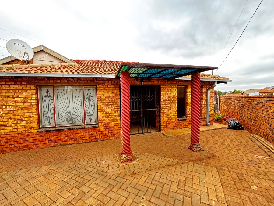 3 Bedroom Property for Sale in Hospital View Gauteng