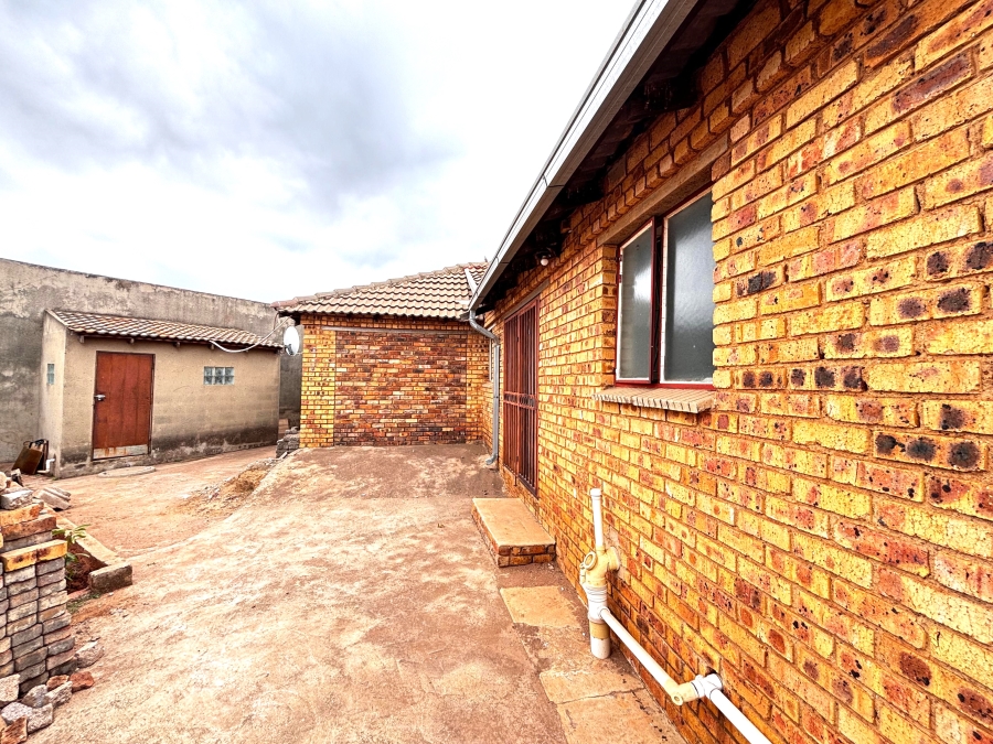 3 Bedroom Property for Sale in Hospital View Gauteng