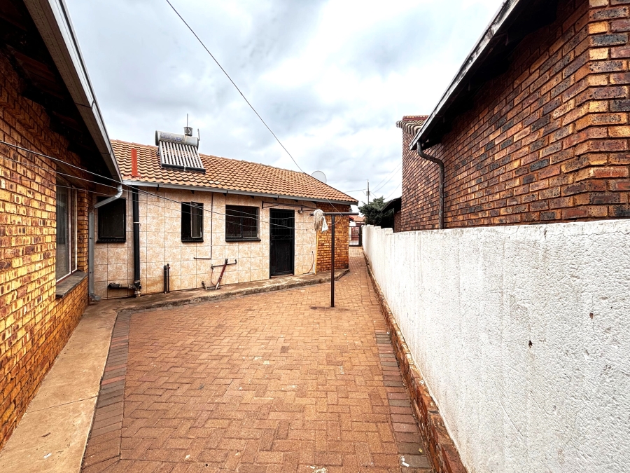 3 Bedroom Property for Sale in Hospital View Gauteng