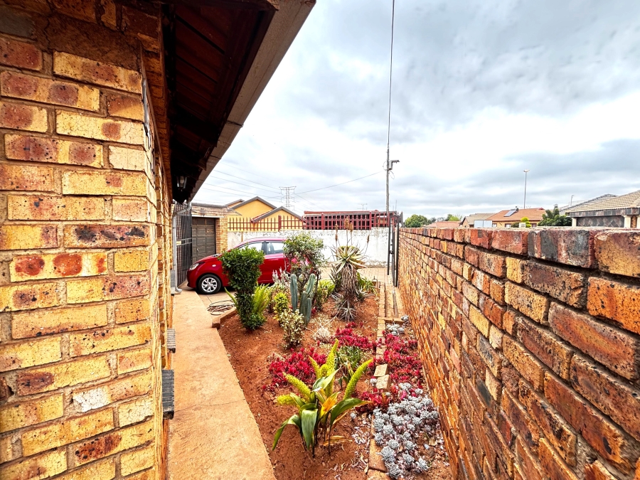 3 Bedroom Property for Sale in Hospital View Gauteng