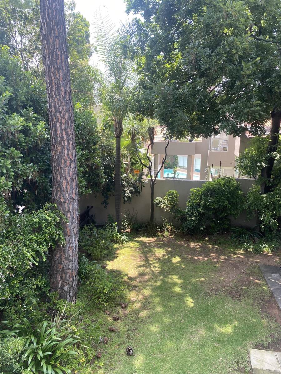 To Let 2 Bedroom Property for Rent in Bryanston Gauteng