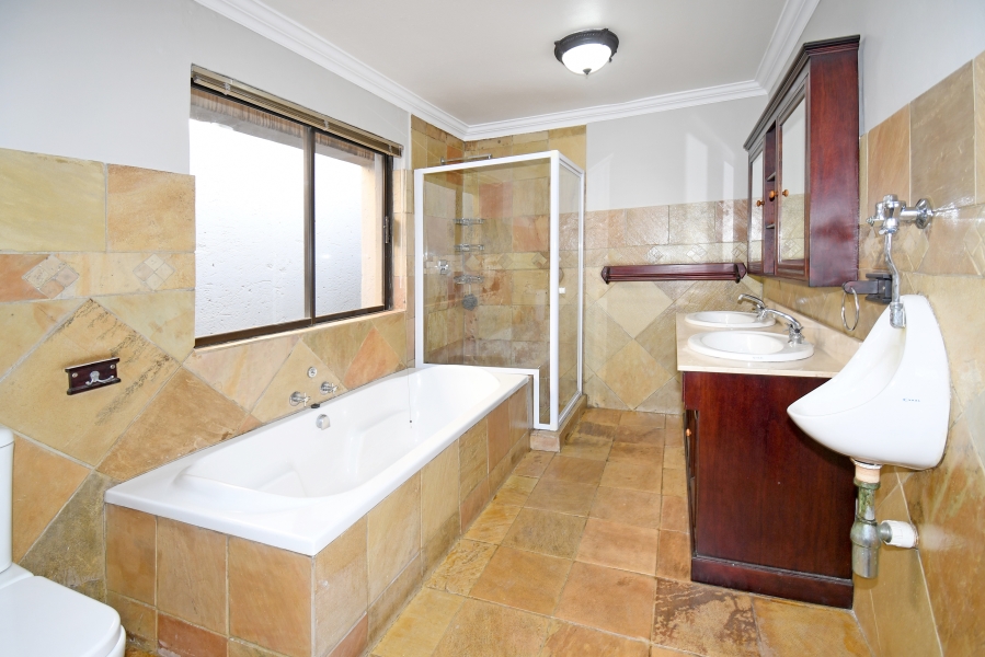 4 Bedroom Property for Sale in Morning Hill Gauteng