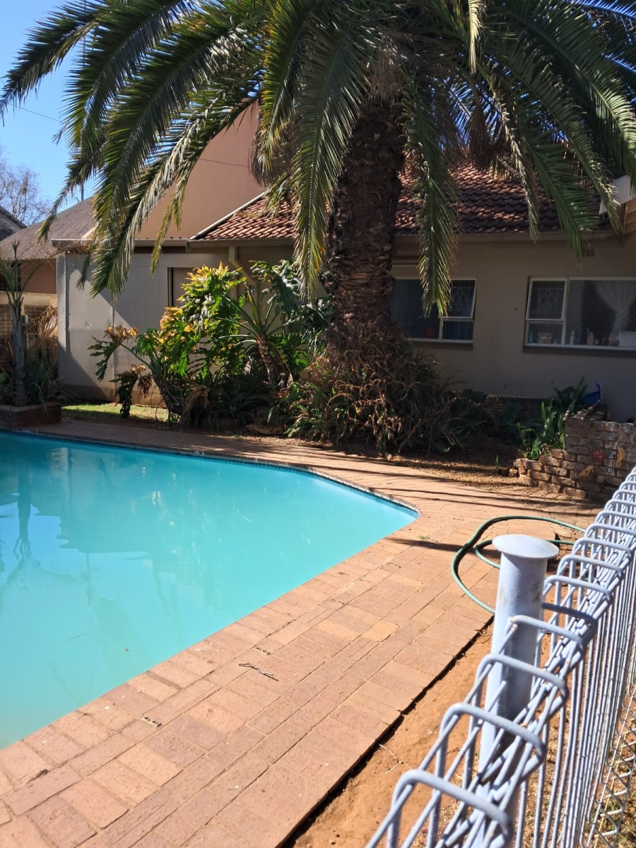 4 Bedroom Property for Sale in Golf Park Gauteng