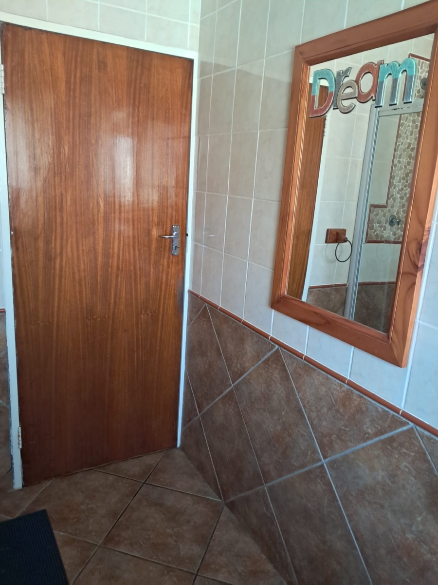 4 Bedroom Property for Sale in Golf Park Gauteng