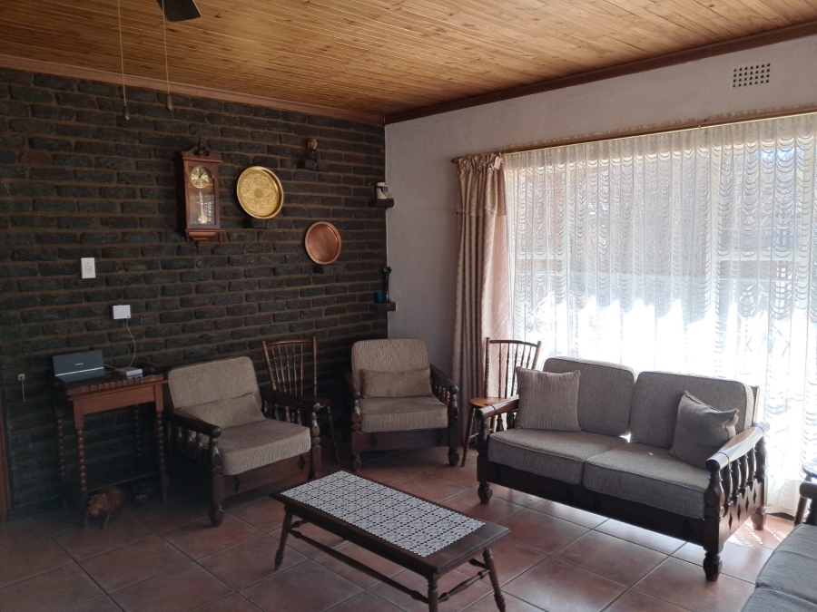 4 Bedroom Property for Sale in Golf Park Gauteng