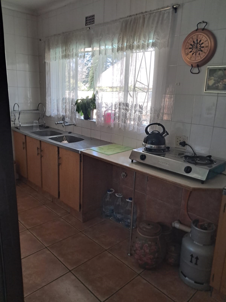 4 Bedroom Property for Sale in Golf Park Gauteng