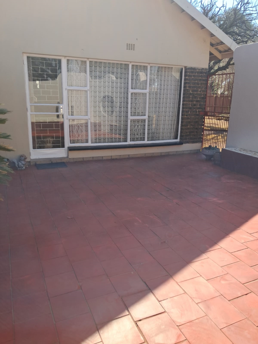 4 Bedroom Property for Sale in Golf Park Gauteng