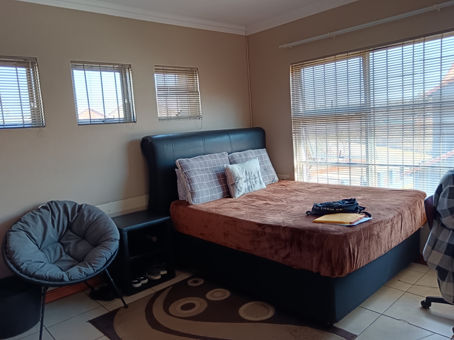 To Let 4 Bedroom Property for Rent in Kameeldrift East Gauteng