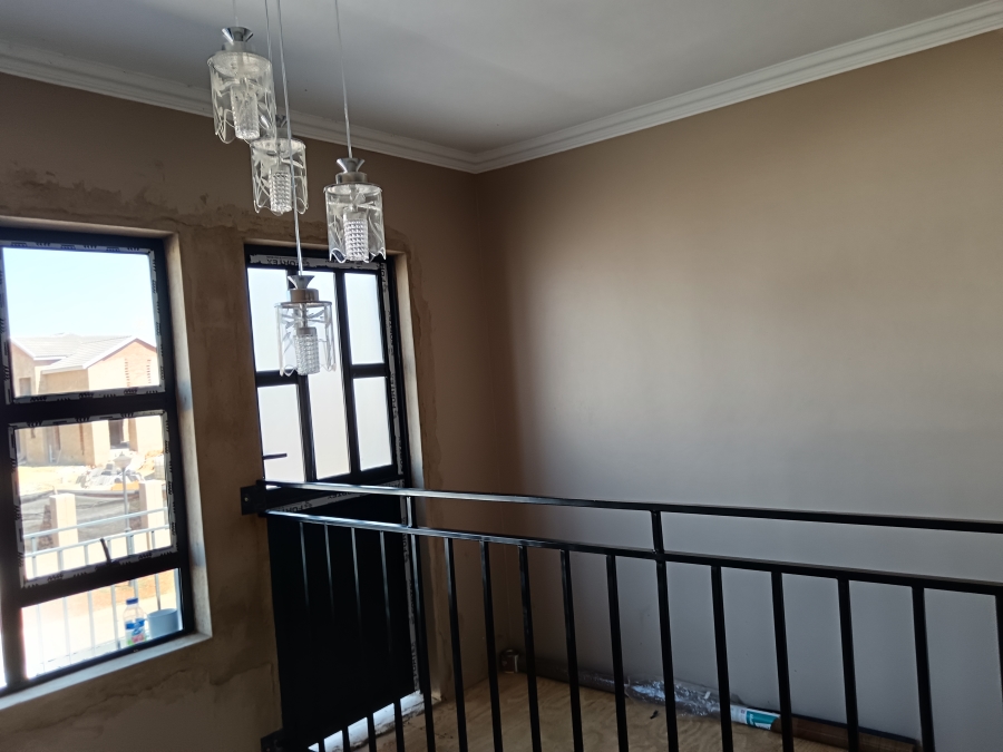 To Let 4 Bedroom Property for Rent in Kameeldrift East Gauteng