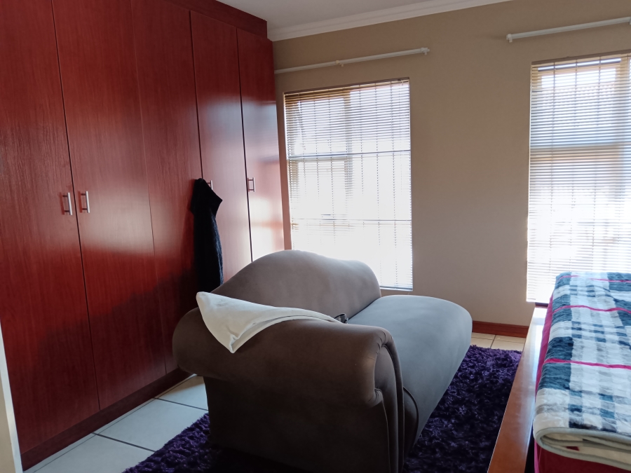 To Let 4 Bedroom Property for Rent in Kameeldrift East Gauteng