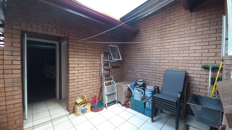 2 Bedroom Property for Sale in Parkrand Gauteng