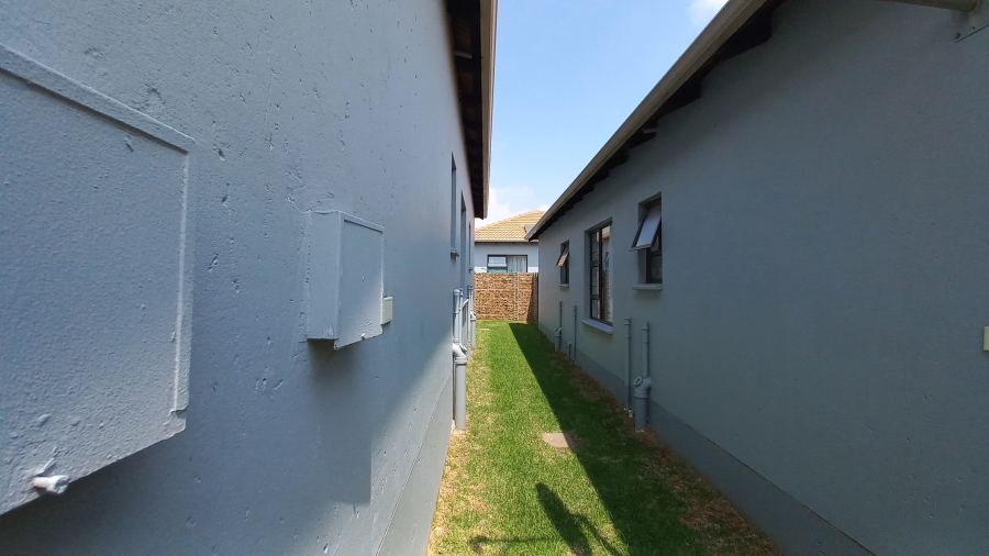 3 Bedroom Property for Sale in Parkrand Gauteng