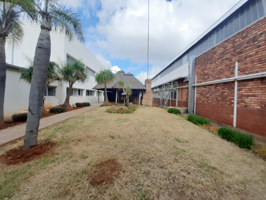 To Let commercial Property for Rent in Rosslyn Gauteng