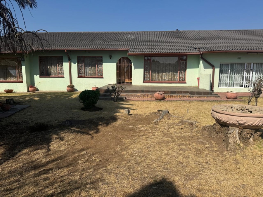 5 Bedroom Property for Sale in Krugersrus Gauteng