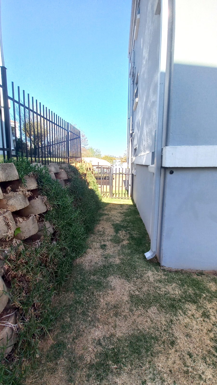 2 Bedroom Property for Sale in Northcliff Gauteng