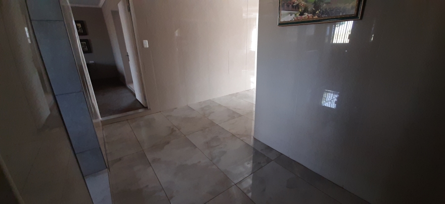 3 Bedroom Property for Sale in Kwenele Gauteng