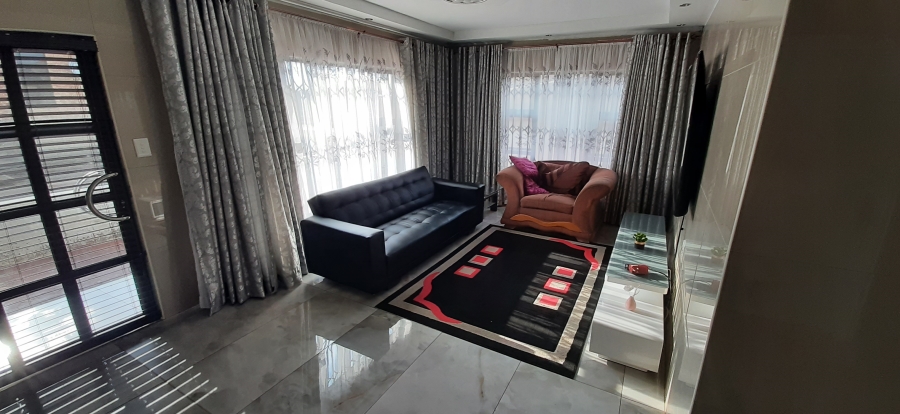 3 Bedroom Property for Sale in Kwenele Gauteng