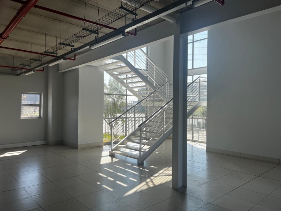 To Let commercial Property for Rent in Gosforth Park Gauteng