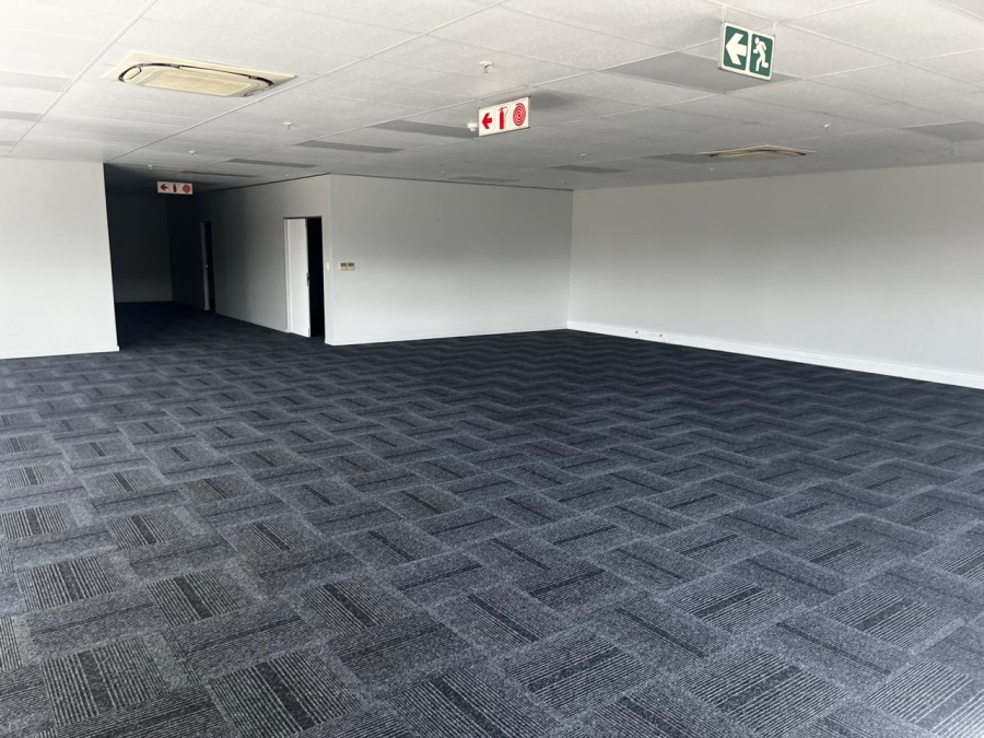 To Let commercial Property for Rent in Gosforth Park Gauteng