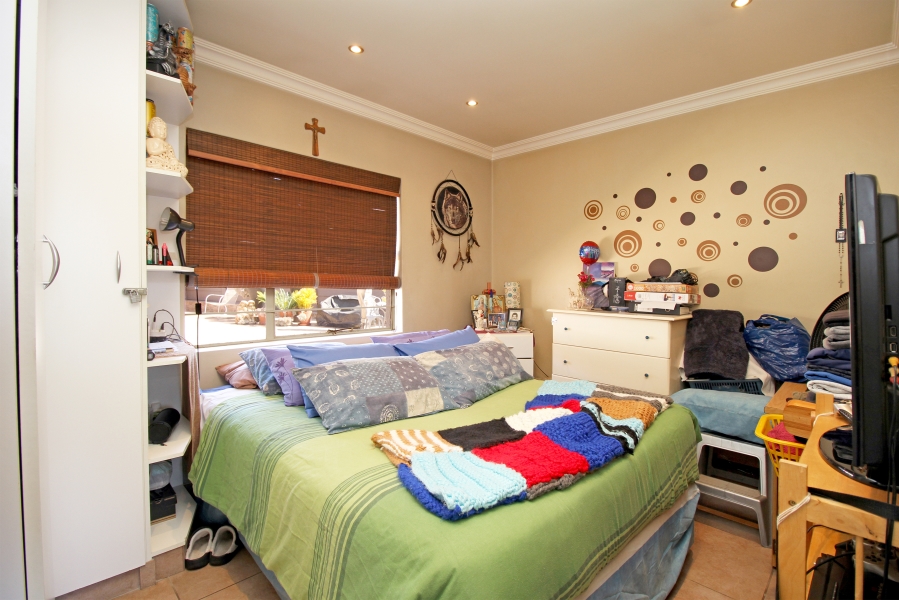 3 Bedroom Property for Sale in Hurlyvale Gauteng