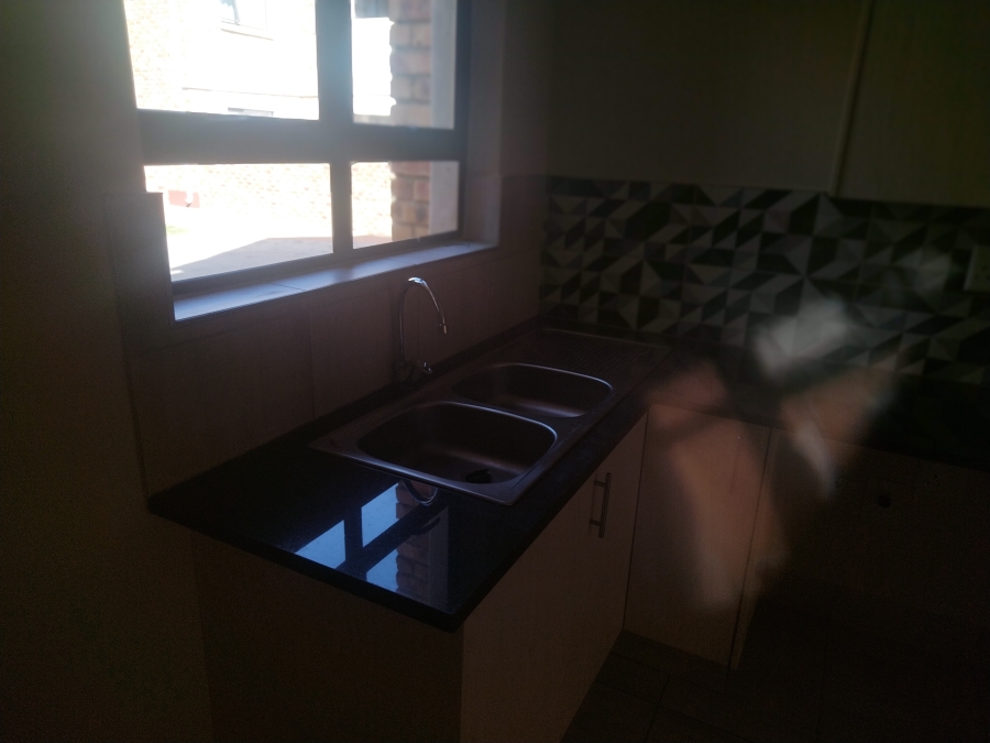 2 Bedroom Property for Sale in Beyers Park Gauteng