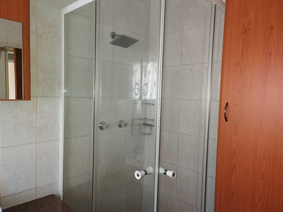 To Let 2 Bedroom Property for Rent in Sunair Park Gauteng