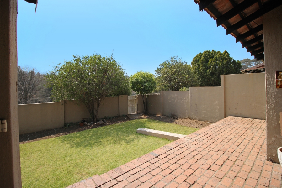 3 Bedroom Property for Sale in Corlett Gardens Gauteng