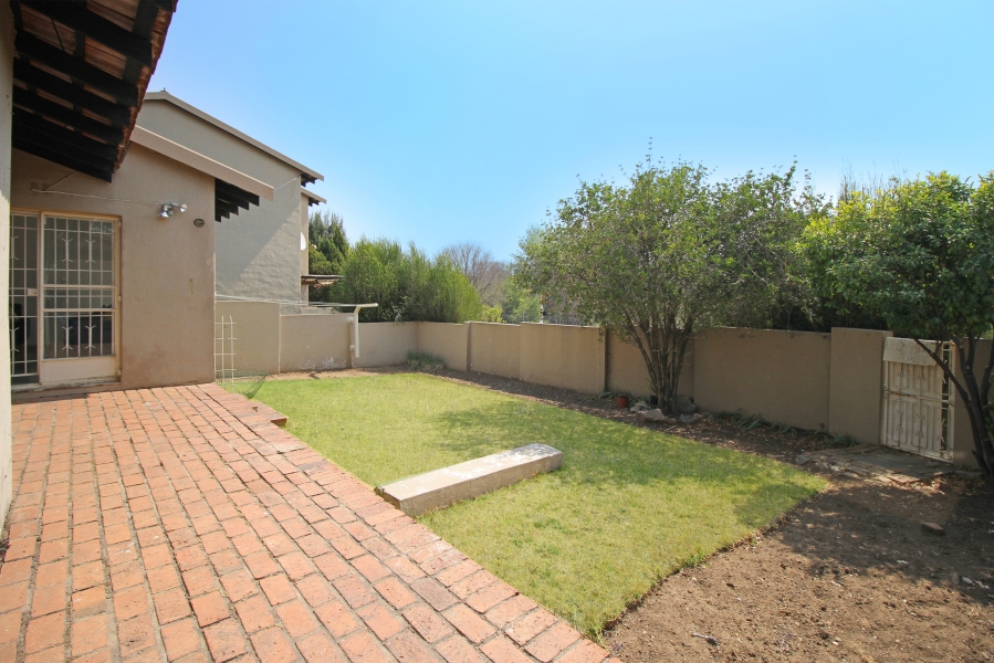 3 Bedroom Property for Sale in Corlett Gardens Gauteng