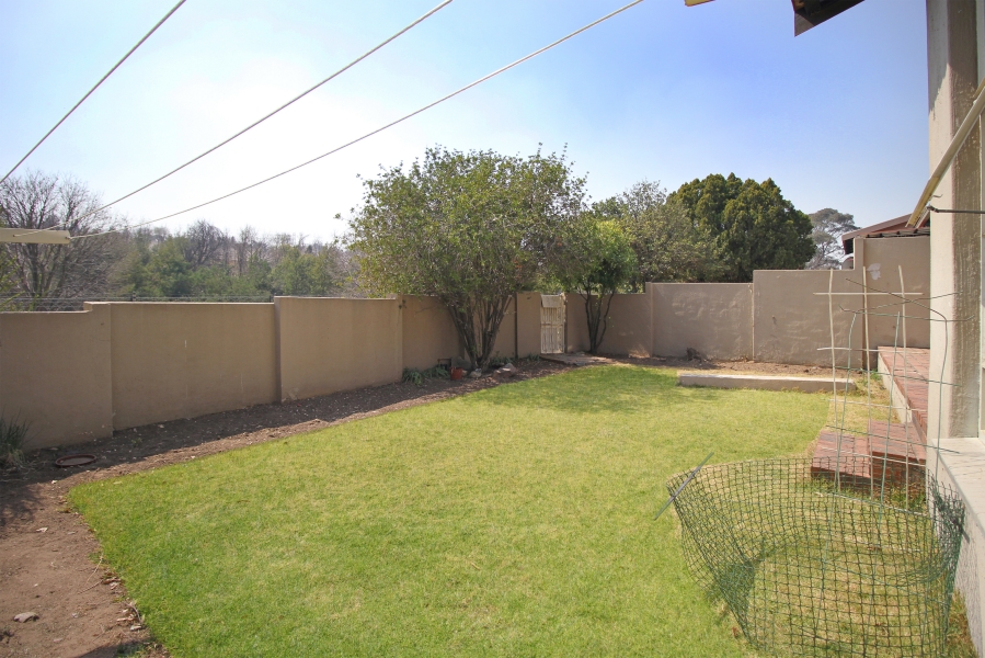 3 Bedroom Property for Sale in Corlett Gardens Gauteng