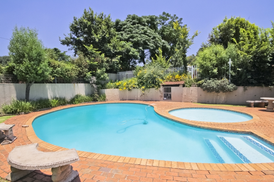 3 Bedroom Property for Sale in Corlett Gardens Gauteng