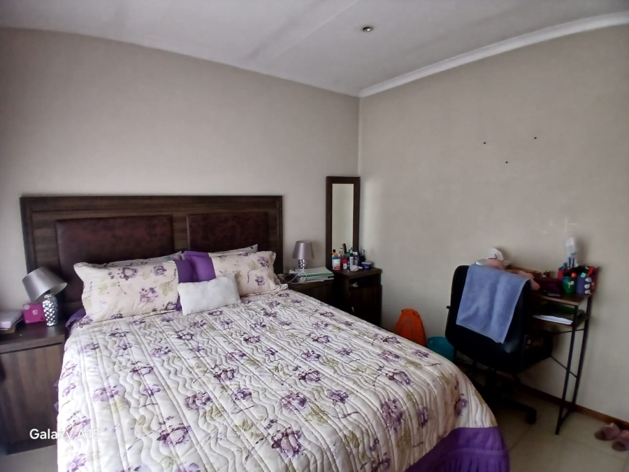 3 Bedroom Property for Sale in Kookrus Gauteng