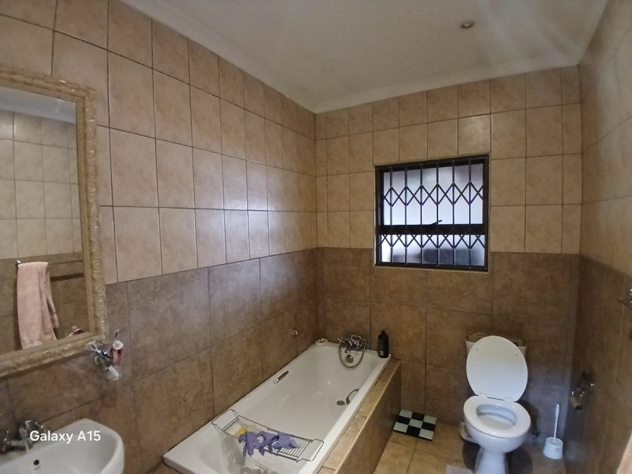 3 Bedroom Property for Sale in Kookrus Gauteng