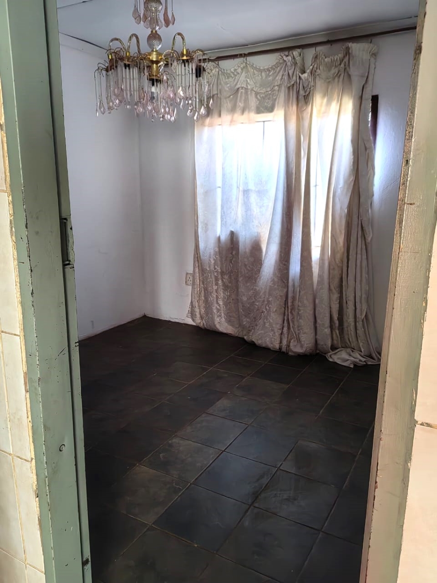 5 Bedroom Property for Sale in Villa Liza Gauteng