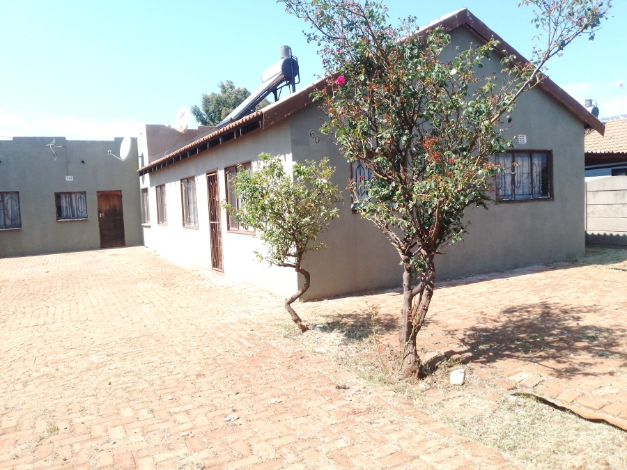 5 Bedroom Property for Sale in Villa Liza Gauteng