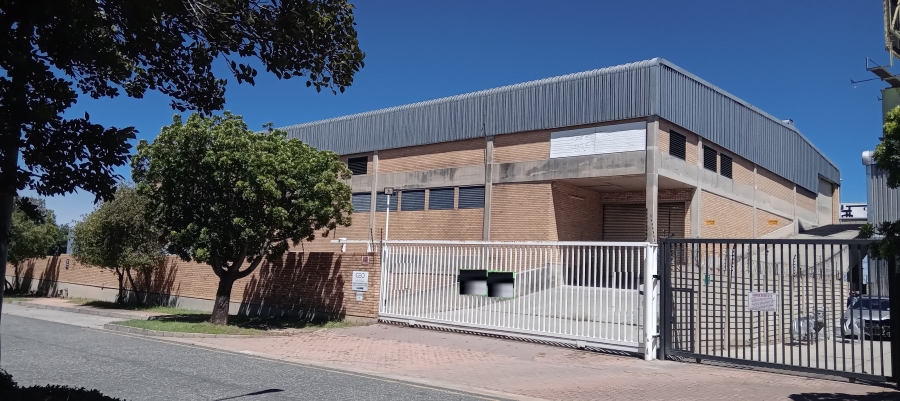 To Let commercial Property for Rent in Benrose Gauteng