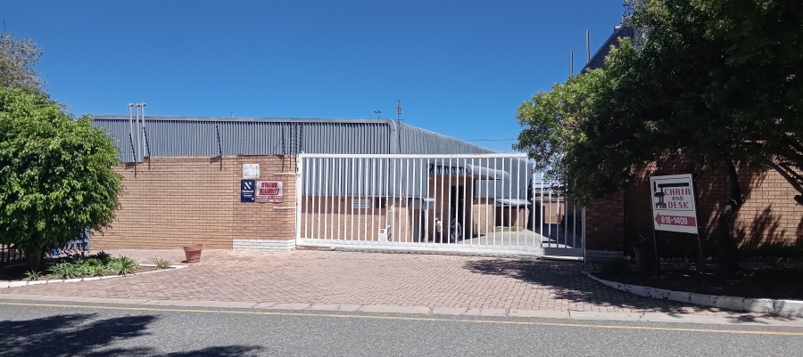 To Let commercial Property for Rent in Benrose Gauteng