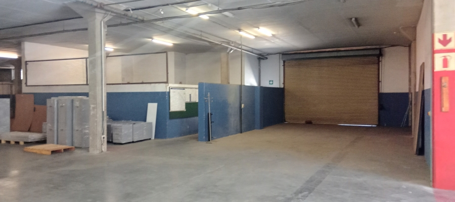 To Let commercial Property for Rent in Benrose Gauteng