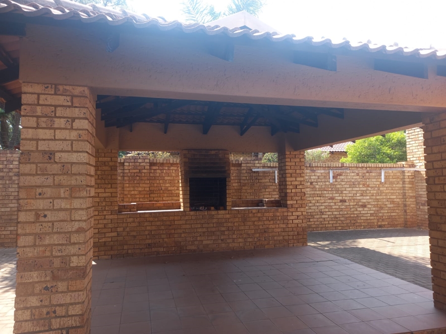 To Let 2 Bedroom Property for Rent in Kenleaf Gauteng