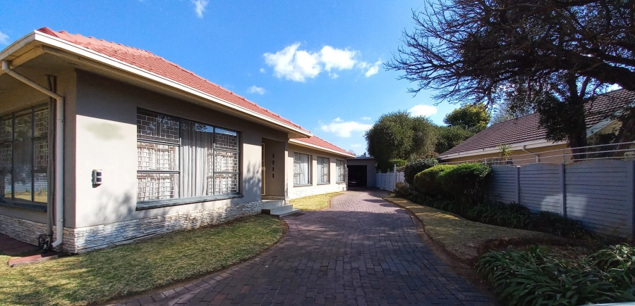 5 Bedroom Property for Sale in Parkrand Gauteng