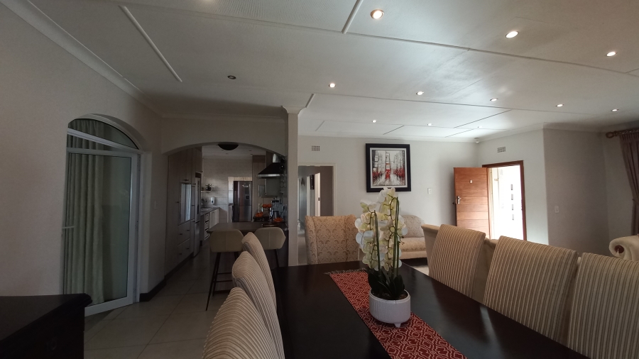 5 Bedroom Property for Sale in Parkrand Gauteng