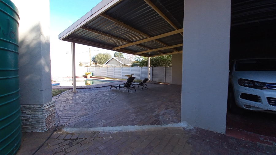 5 Bedroom Property for Sale in Parkrand Gauteng